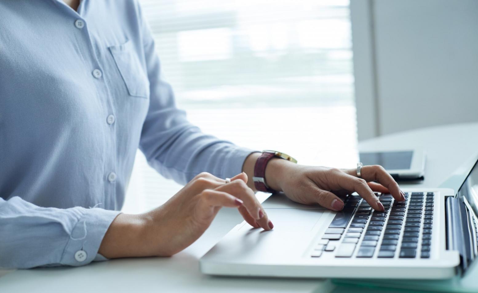 Contacto profesional con Praxenovilo - expertos en SEO para e-commerce